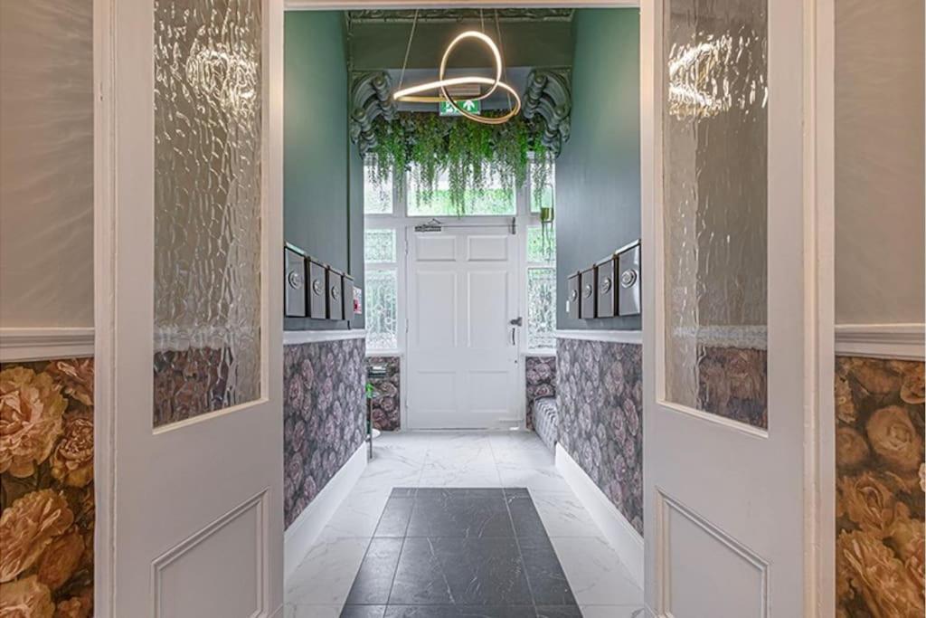 Gorgeous Hyde Park With Lift-elevator Access & View Londen