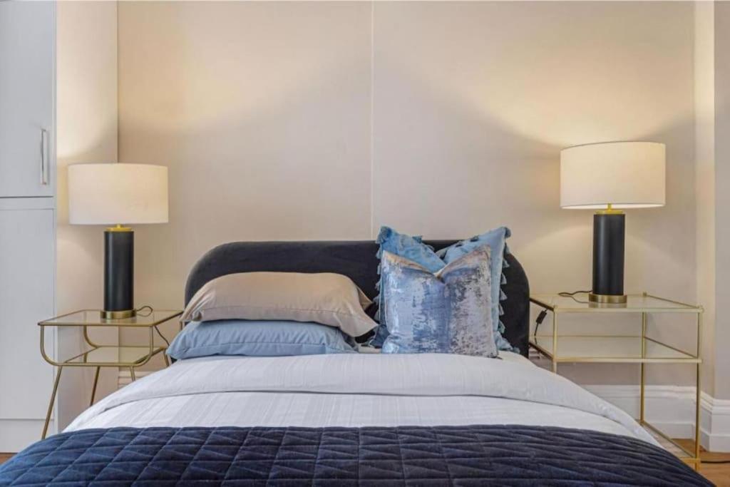 Gorgeous Hyde Park With Lift-elevator Access & View Appartement Londen